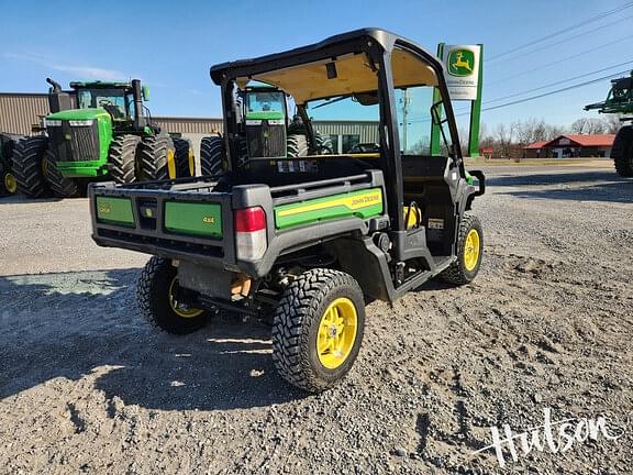 Image of John Deere XUV 835M equipment image 3
