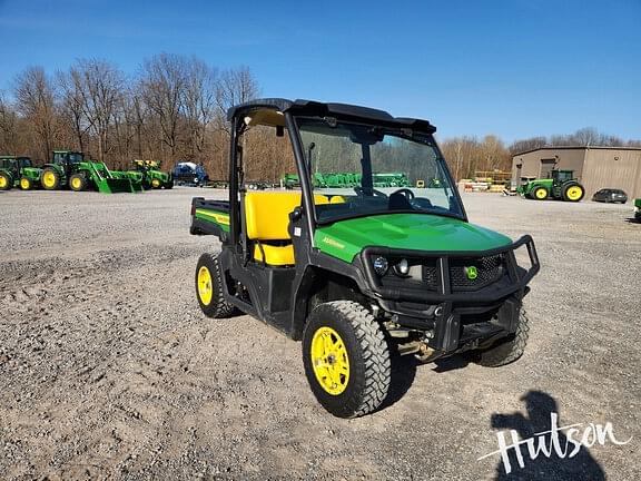 Image of John Deere XUV 835M Primary image