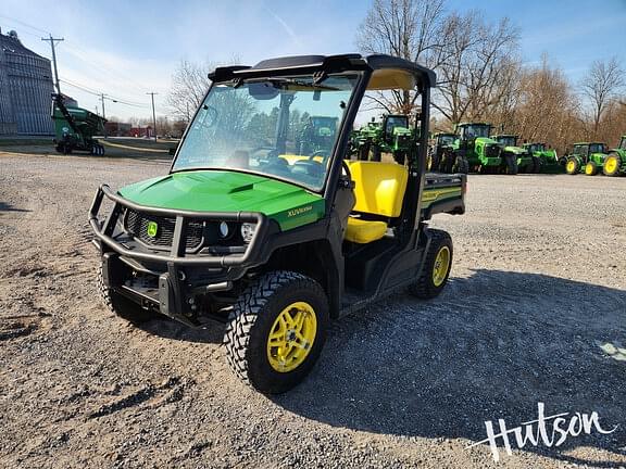 Image of John Deere XUV 835M equipment image 1