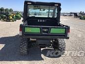 Thumbnail image John Deere XUV 835M 6