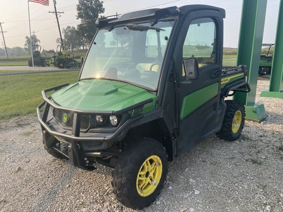 2021 John Deere XUV 835M Equipment Image0
