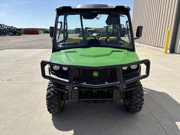 Image of John Deere XUV 835M equipment image 1