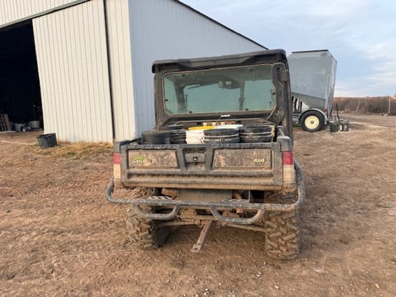 Image of John Deere XUV 835M equipment image 1