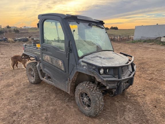 Image of John Deere XUV 835M equipment image 4