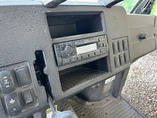 Main image John Deere XUV 835M 12