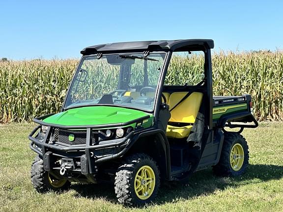 Image of John Deere XUV 835M equipment image 2