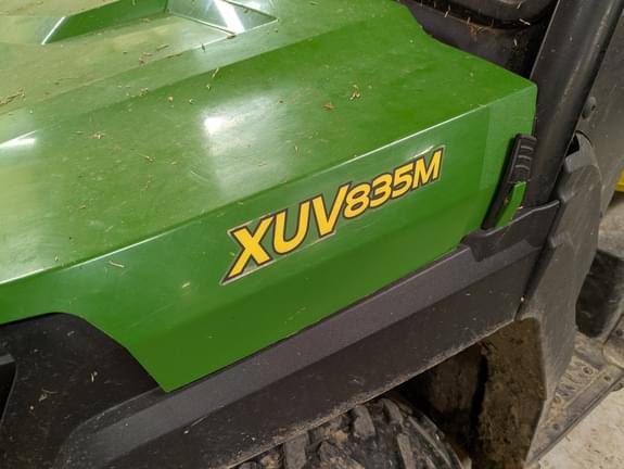 Image of John Deere XUV 835M equipment image 1