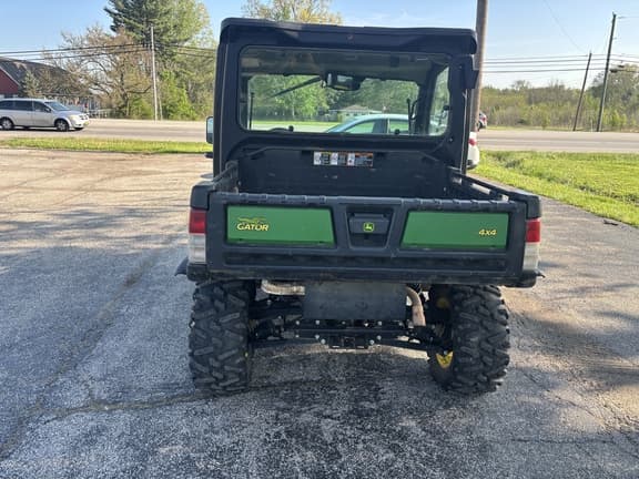 Image of John Deere XUV 835M equipment image 4