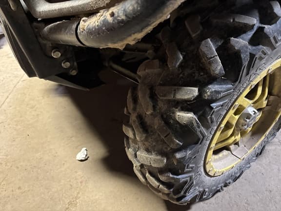 Image of John Deere XUV 835M equipment image 4