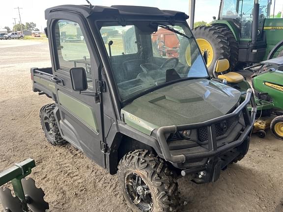Image of John Deere XUV 835M equipment image 2