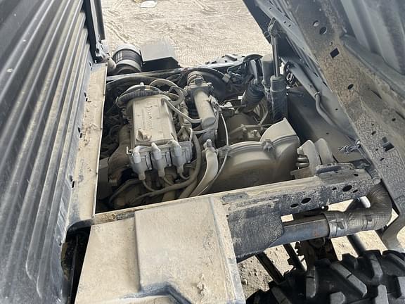 Image of John Deere XUV 835M equipment image 3