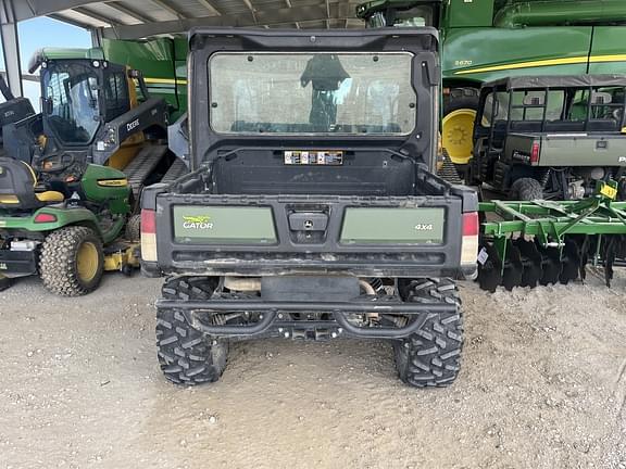 Image of John Deere XUV 835M equipment image 1