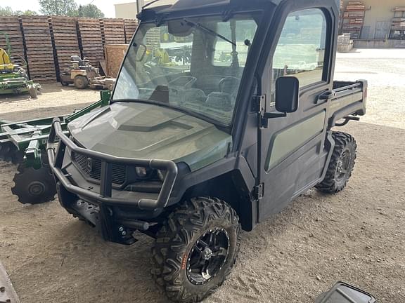 Image of John Deere XUV 835M Primary image