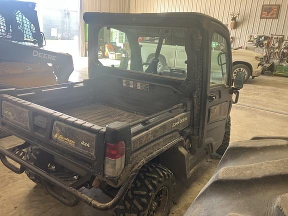 Image of John Deere XUV 835M equipment image 4