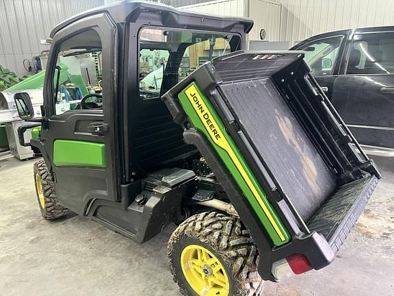 Image of John Deere XUV 835M equipment image 2