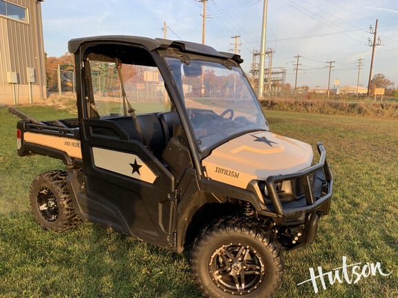 2021 John Deere XUV 835M Equipment Image0