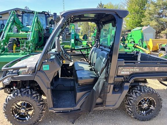 Image of John Deere XUV 835M Primary image