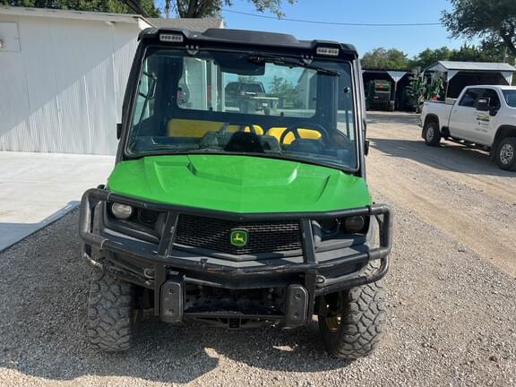 Image of John Deere XUV 835M equipment image 4