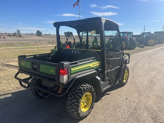 Image of John Deere XUV 835M equipment image 2