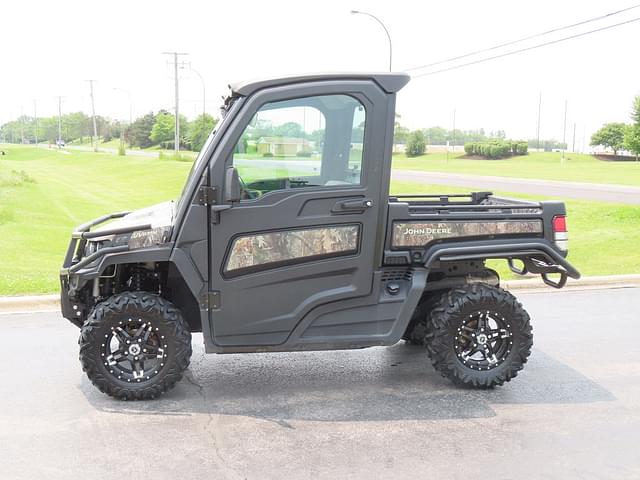 Image of John Deere XUV 835M equipment image 1