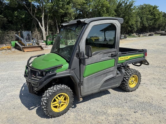 2021 John Deere XUV 835M Equipment Image0