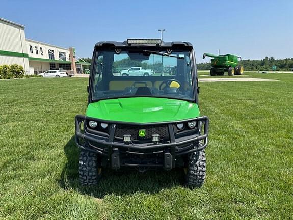 Image of John Deere XUV 835M equipment image 1