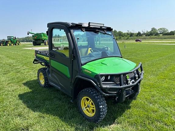 Image of John Deere XUV 835M equipment image 2