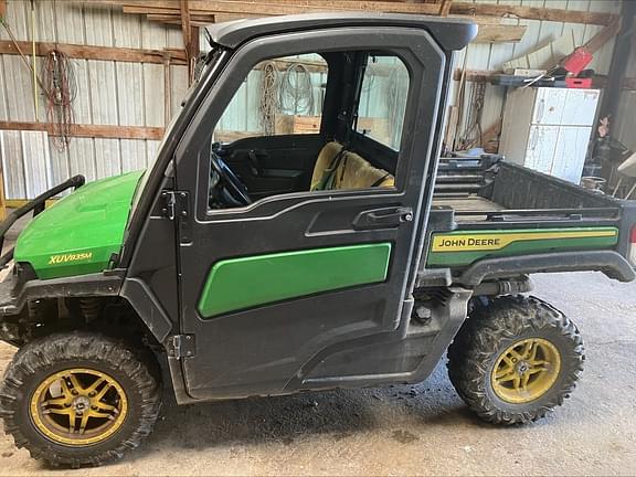 Image of John Deere XUV 835M equipment image 2