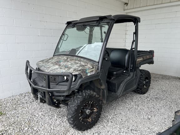 Image of John Deere XUV 835M equipment image 1