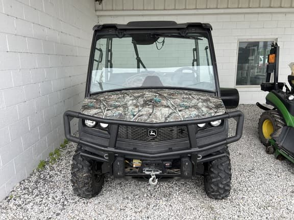 Image of John Deere XUV 835M Primary image