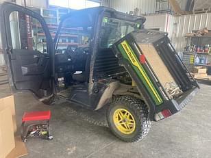 Main image John Deere XUV 835M 3