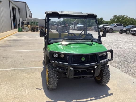 Image of John Deere XUV 835M equipment image 1