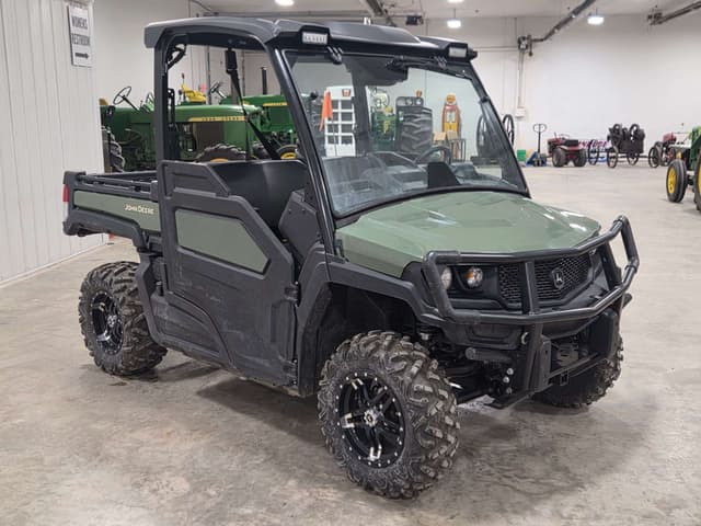 Image of John Deere XUV 835M equipment image 2