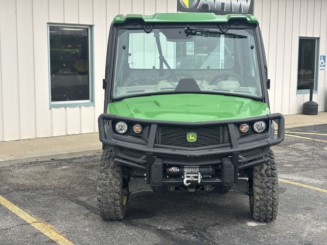 Image of John Deere XUV 835R equipment image 2