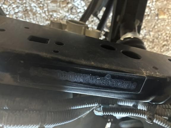 Image of John Deere XUV 835R equipment image 1