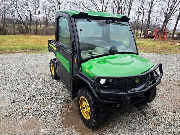 Image of John Deere XUV 835R equipment image 1