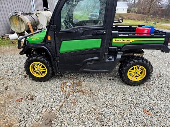 Image of John Deere XUV 835R equipment image 2