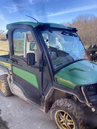 Main image John Deere XUV 835R