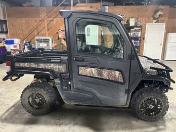 Main image John Deere XUV 835R