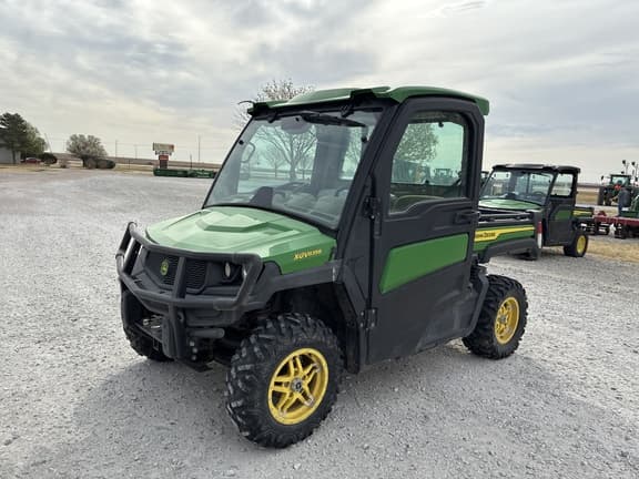 Image of John Deere XUV 835R Primary image