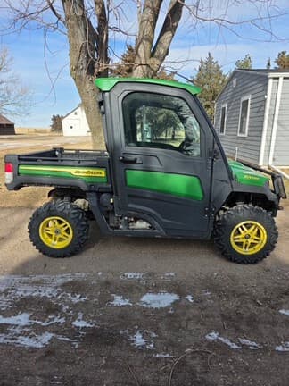 Image of John Deere XUV 835R Primary image