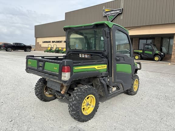 Image of John Deere XUV 835R equipment image 3