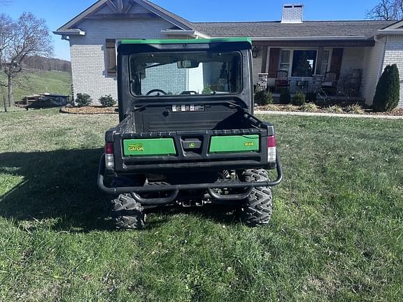 Image of John Deere XUV 835R equipment image 2