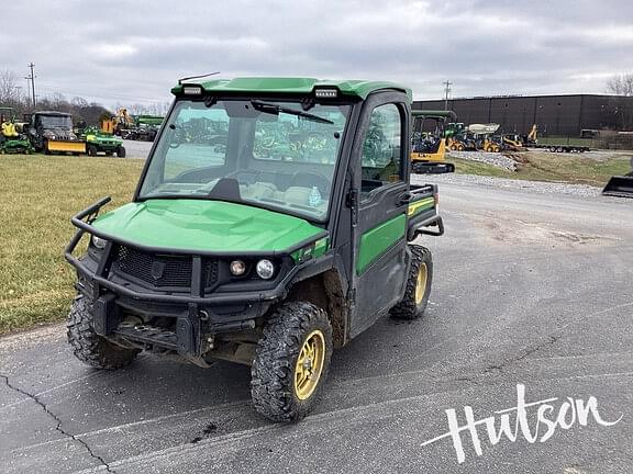 Image of John Deere XUV 835R equipment image 1