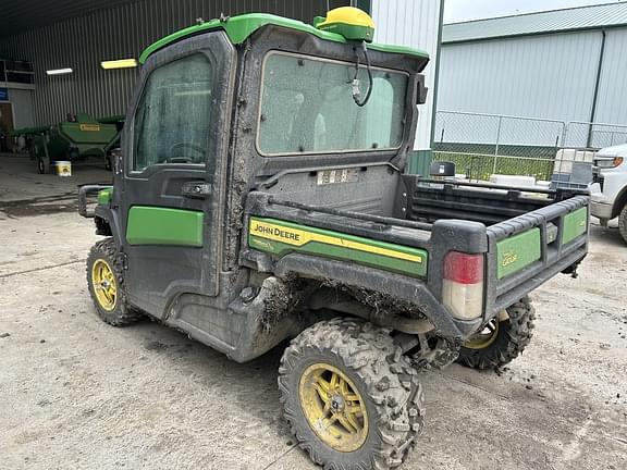 Image of John Deere XUV 835R equipment image 2