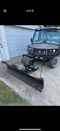 2021 John Deere XUV 835R Equipment Image0