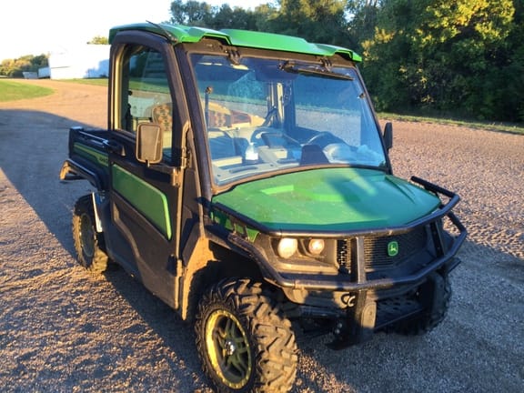 Main image John Deere XUV 835R