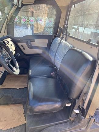 Image of John Deere XUV 835R equipment image 3
