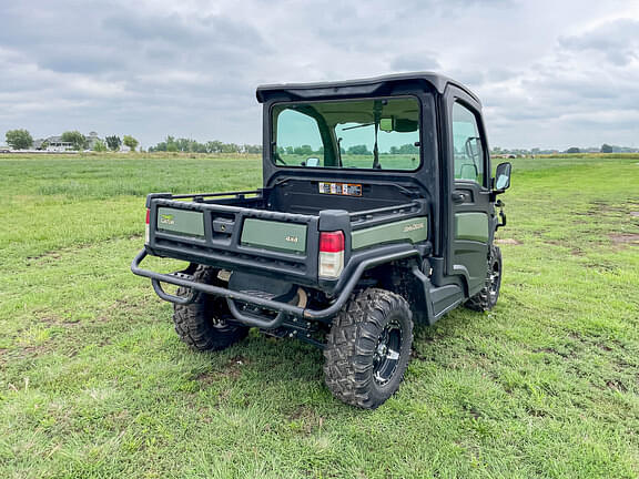 Image of John Deere XUV 835R equipment image 4