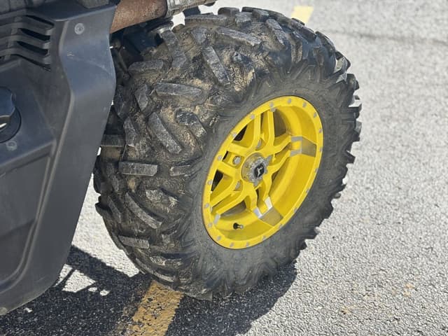 Image of John Deere XUV 835R equipment image 4